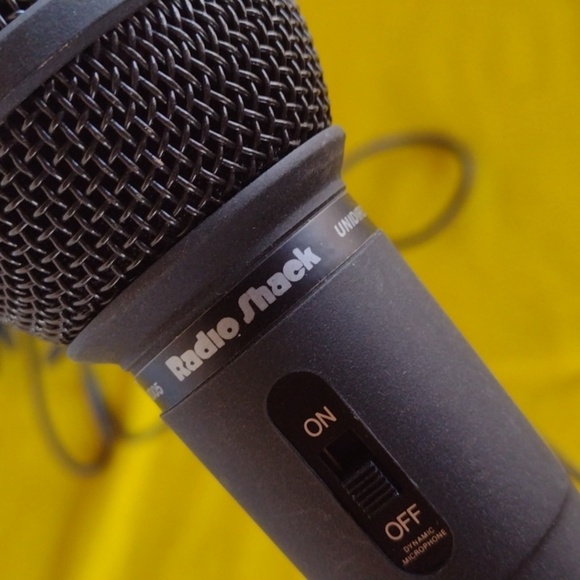 Dynamic Black Wired Microphone NWOT - Picture 3 of 4